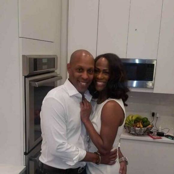 Meet your Posher, Pamela - Picture 1 of 1